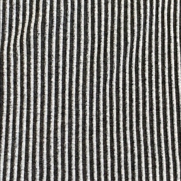 Grey striped crop top - Picture 3 of 6